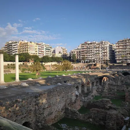 Aristotelis Cozy And Playful At Forum Apartment *