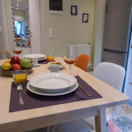 Aristotelis Cozy And Playful At Forum דירה *