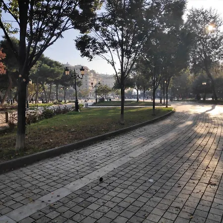 Aristotelis Cozy And Playful At Forum דירה *